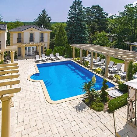 Luxury-Villas Шопрон Екстериор снимка